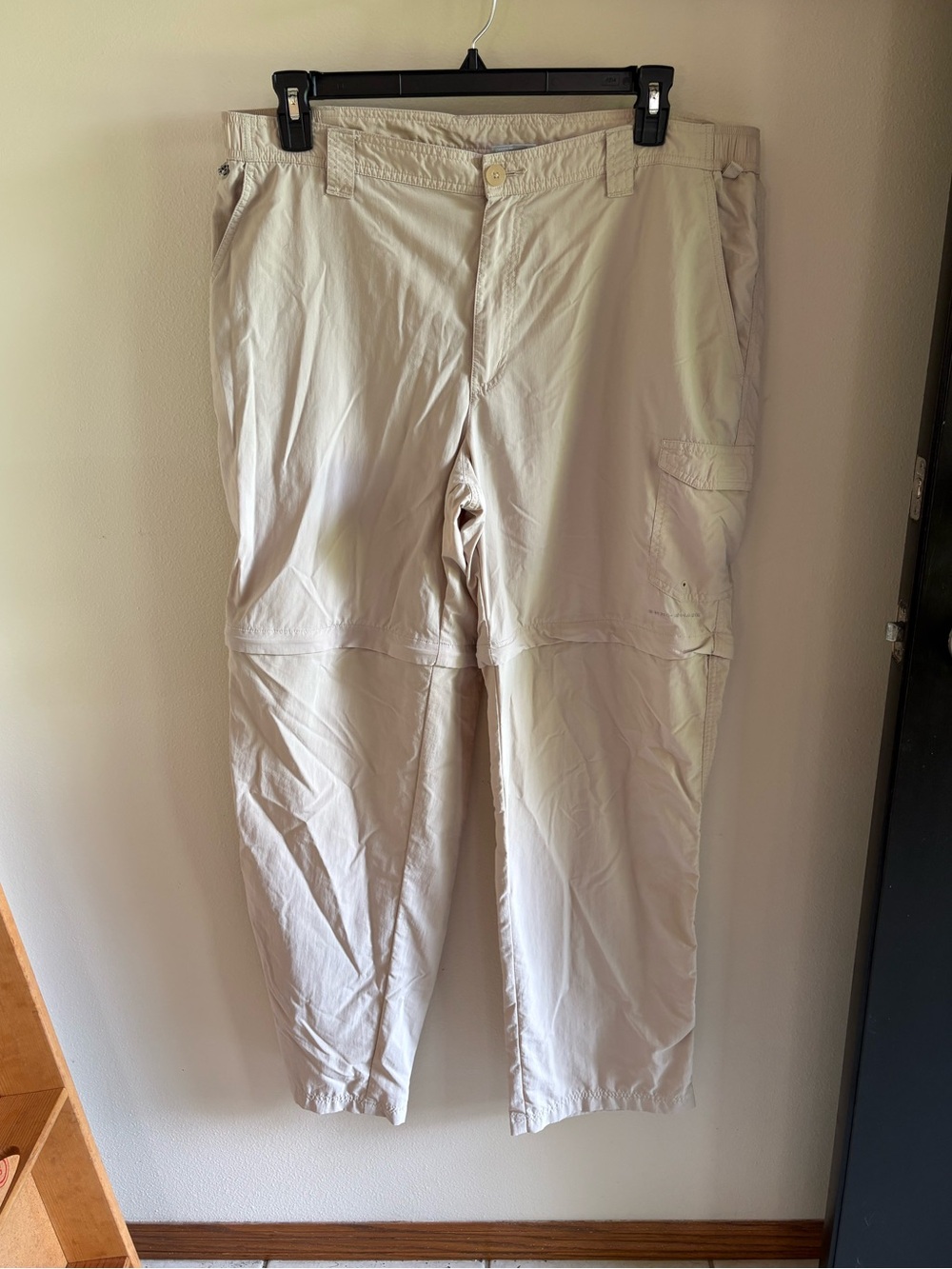 Columbia PFG Performance Fishing Gear tan pants Omni Shade